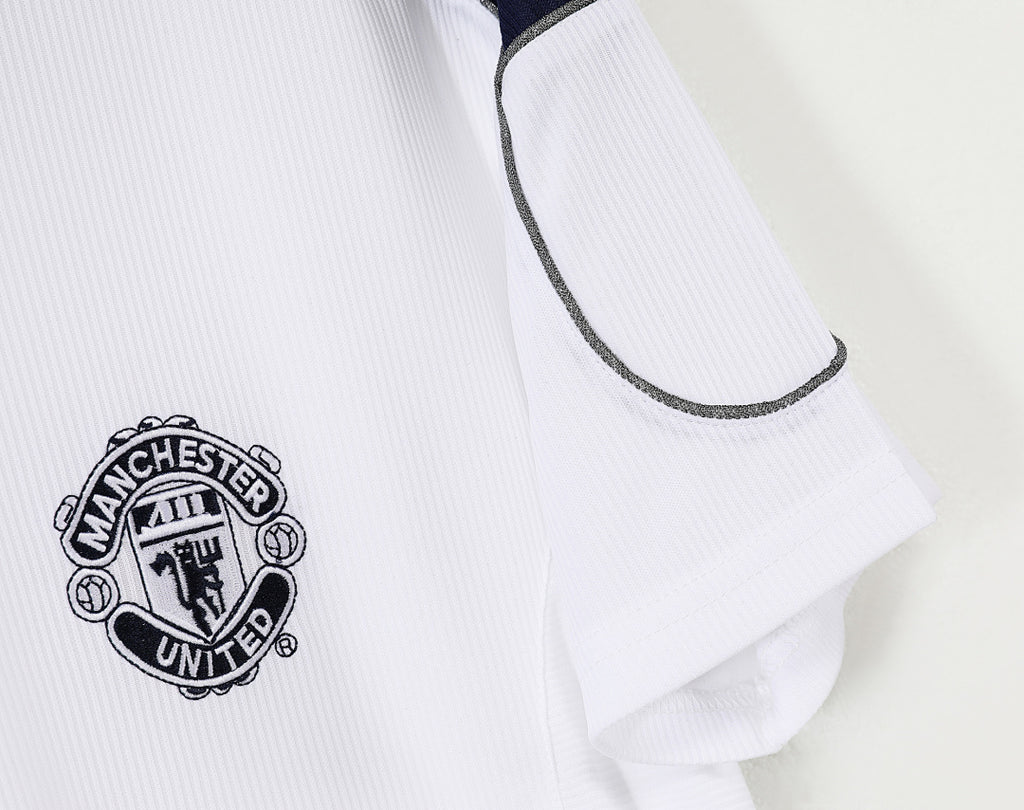 Manchester United 2000/01 Visitante Retro