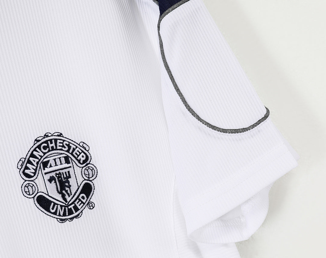 Manchester United 2000/01 Visitante Retro