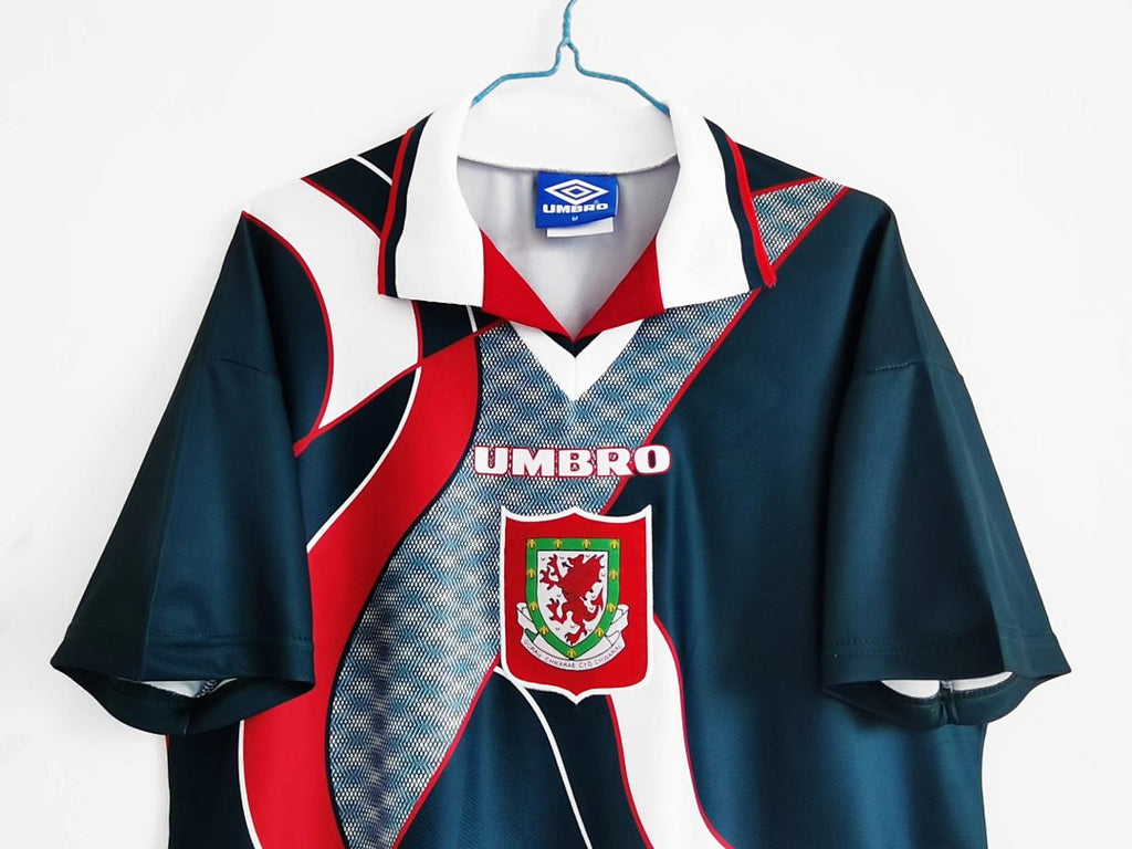 Gales 1994/95 Visitante