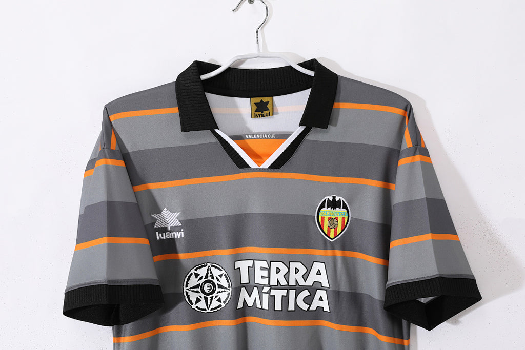 Valencia 1999/00 Segunda Visitante