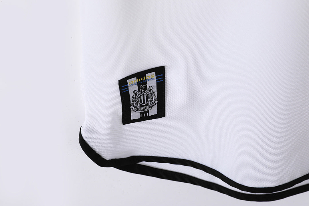 Newcastle United 1999/00 Visitante Retro