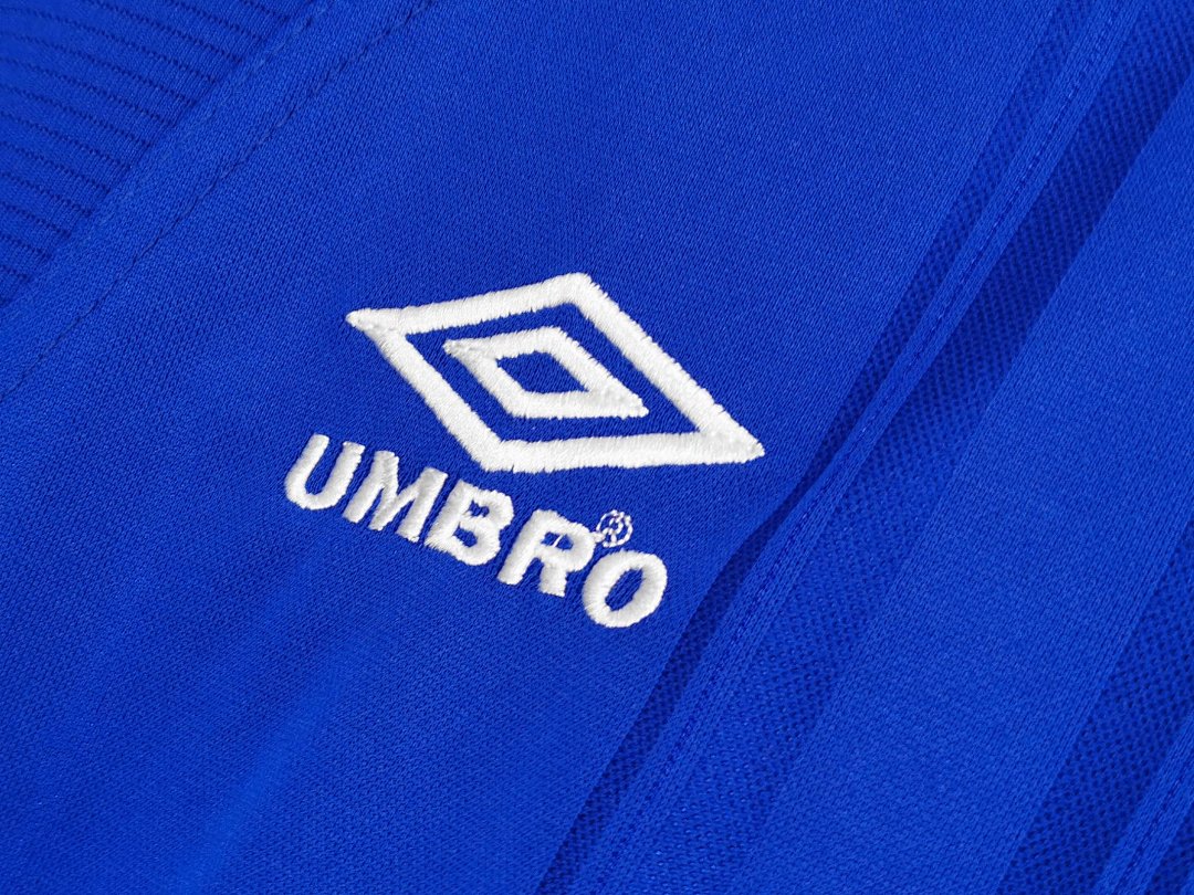 Chelsea 1999/01 Local