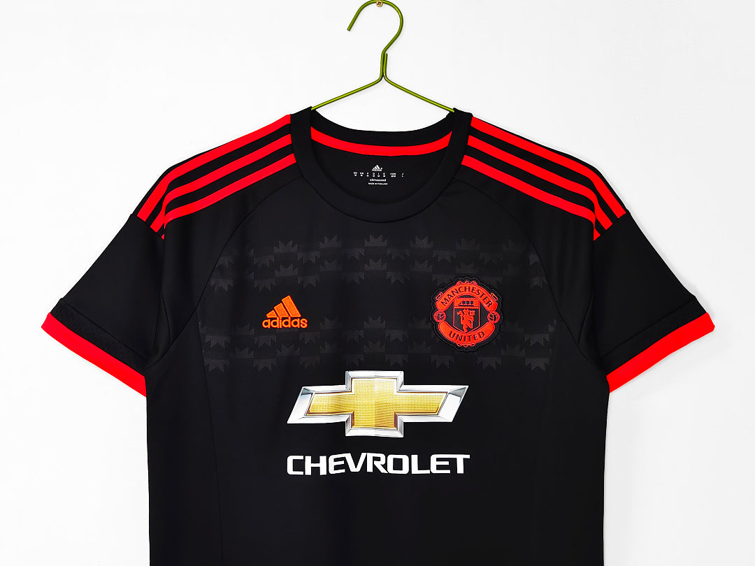 Manchester United 2015/16 Segunda Visitante Negro