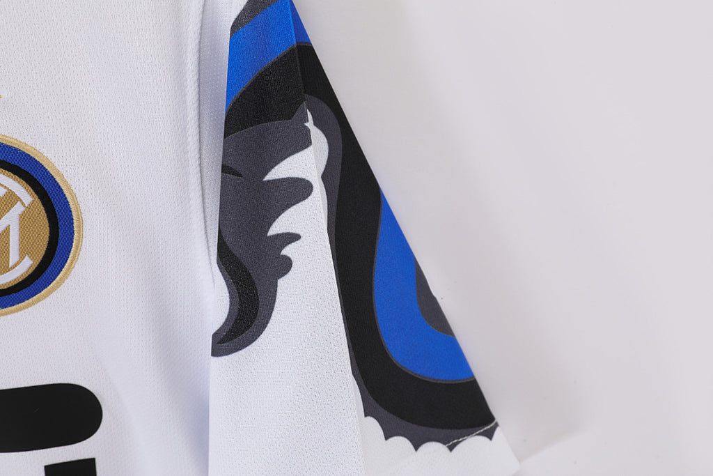 Inter de Milán 2010/11 Visitante Blanco Retro