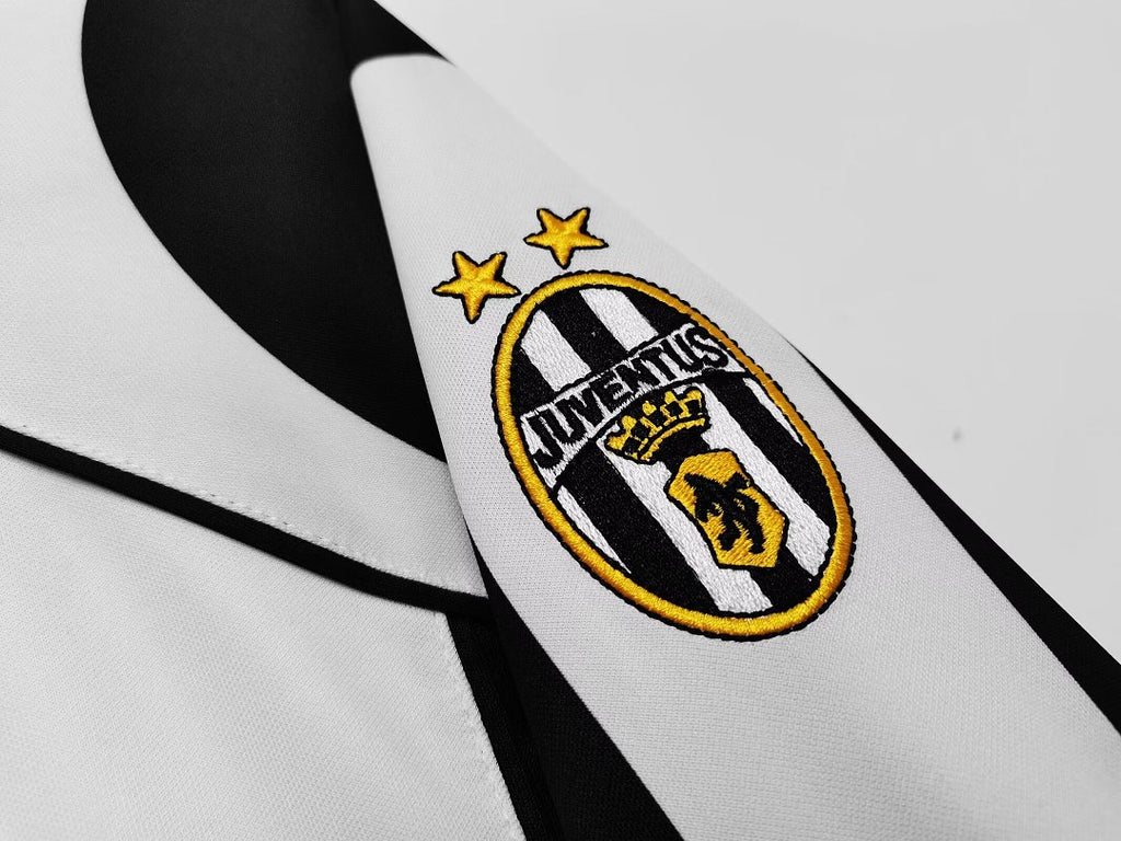 Juventus 1997/98 Local Manga Larga Retro