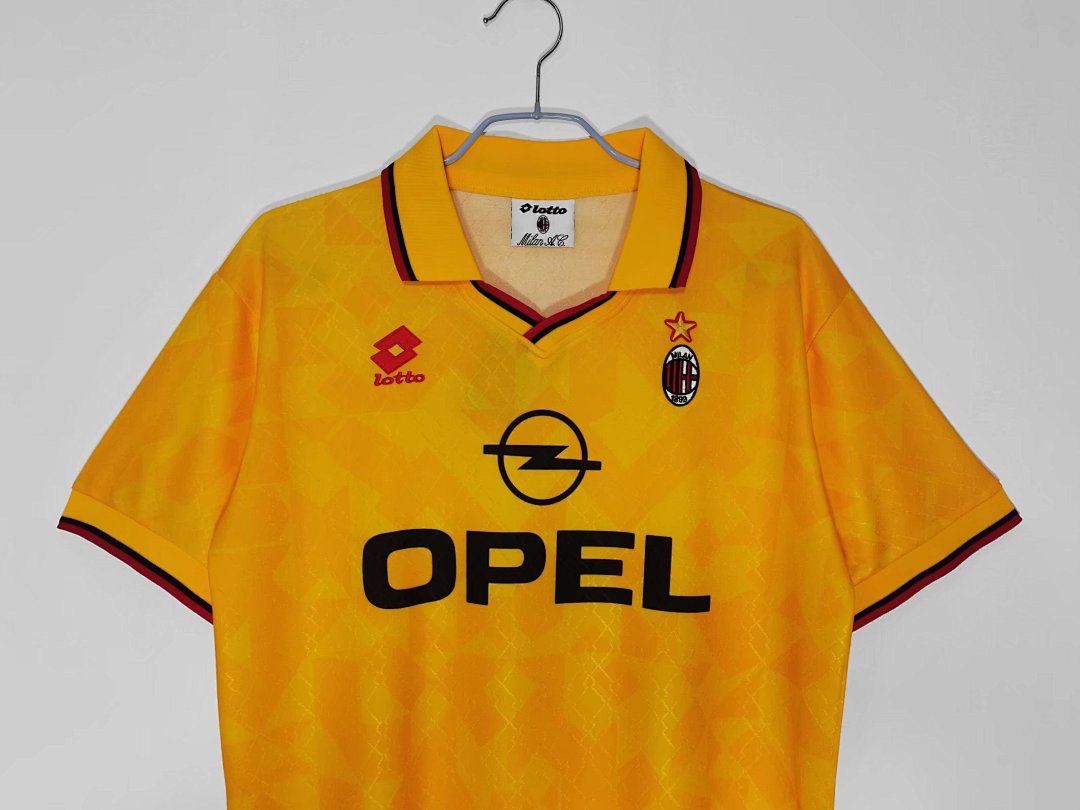 AC Milan 1995/96 Segunda Visitante Amarillo