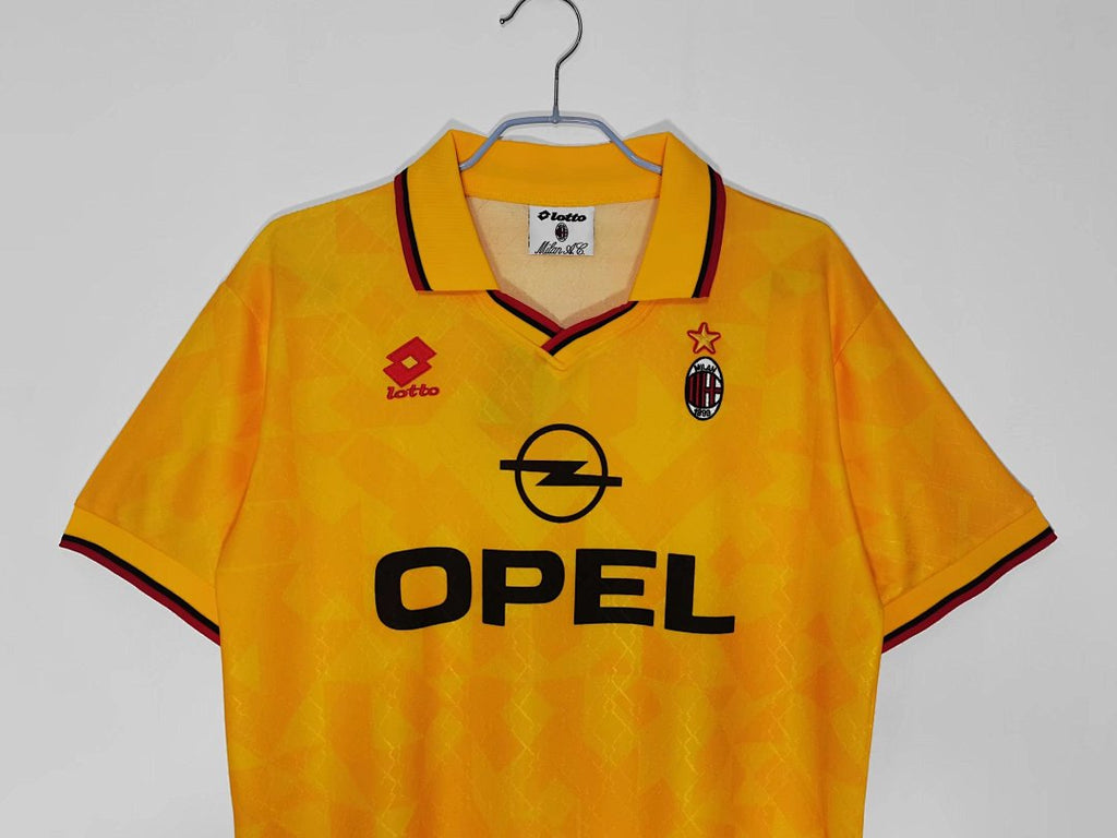 AC Milan 1995/96 Segunda Visitante Amarillo