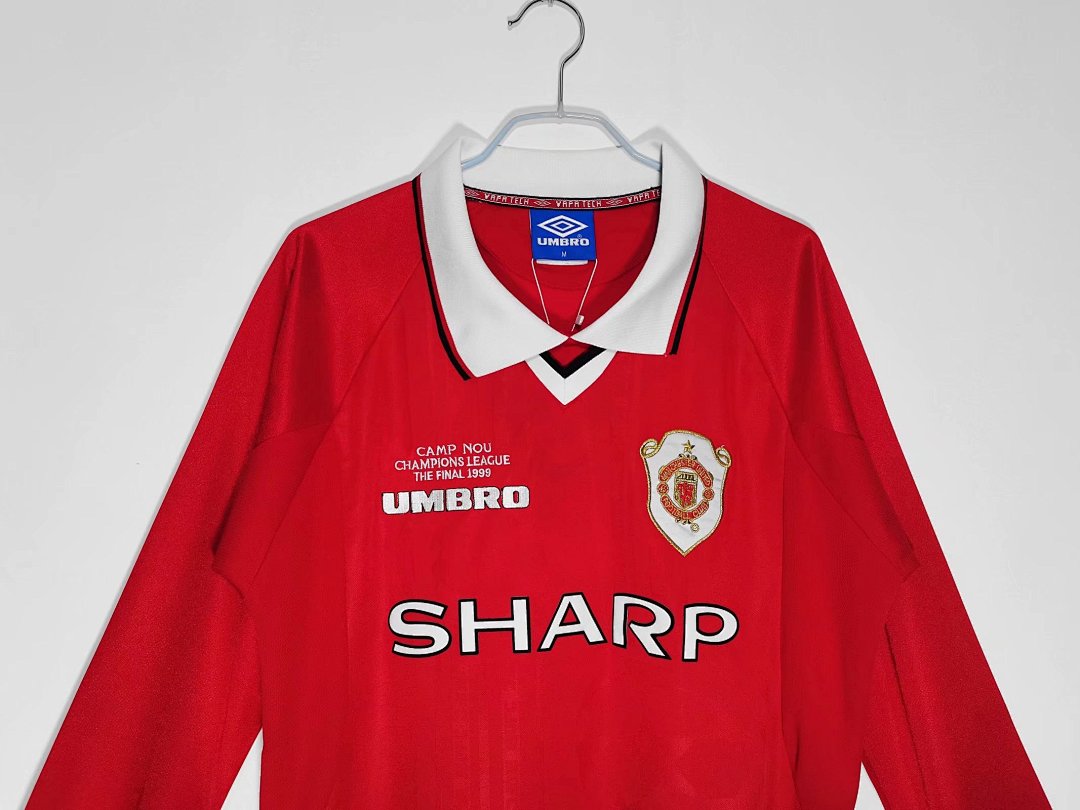 Manchester United 1999/00 Local Manga Larga
