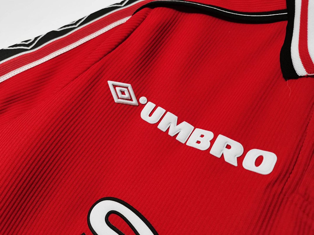 Manchester United 1998/99 Local