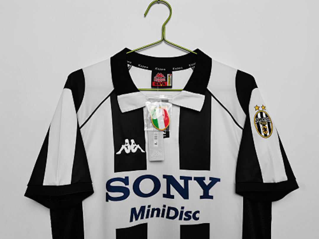 Juventus 1997/98 Local Retro