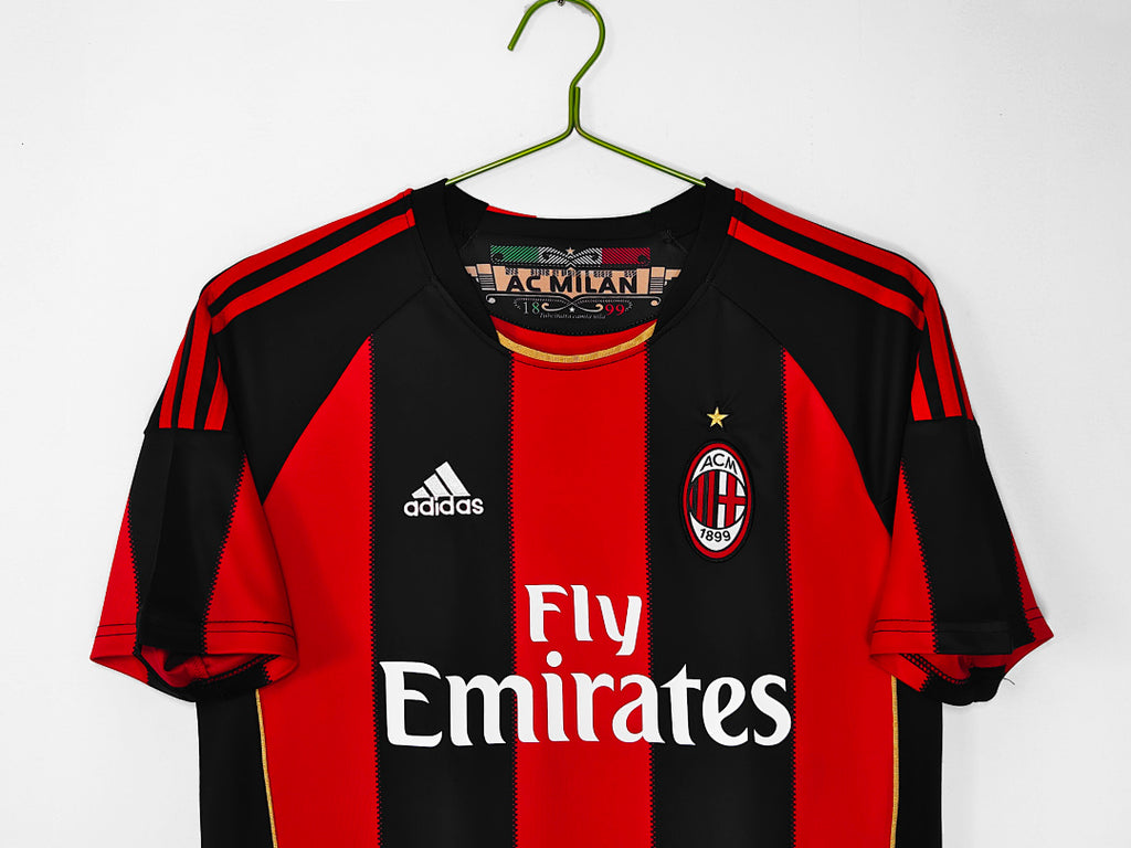 AC Milan 2010/11 Local