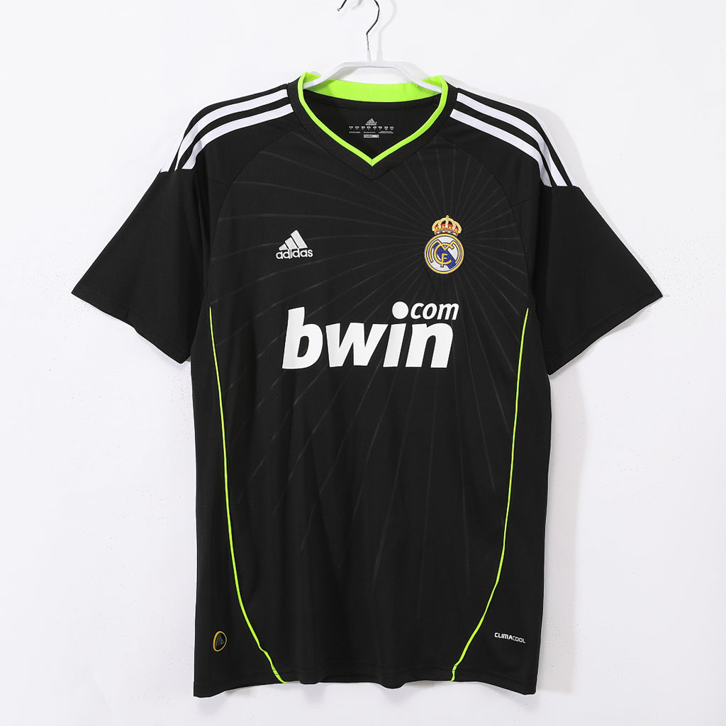 Real Madrid 2010/11 Visitante Retro