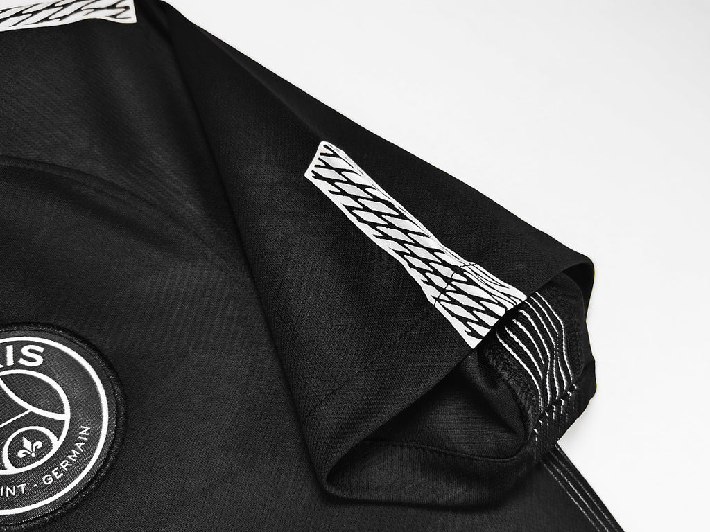 PSG 2017/18 Segunda Visitante Negro Retro