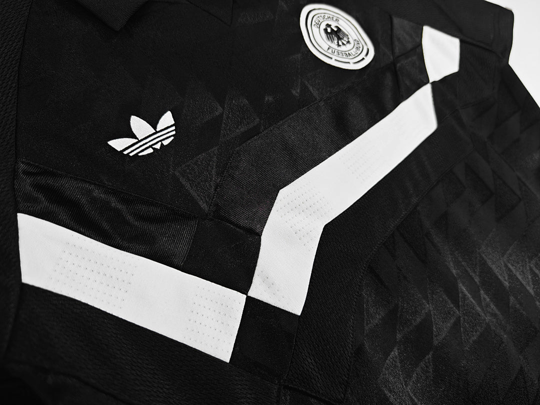 Alemania 1988/90 Visitante Negro