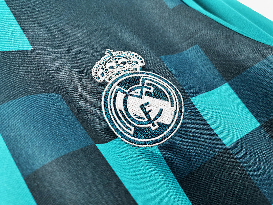 Real Madrid 2017/18 Segunda Visitante Retro