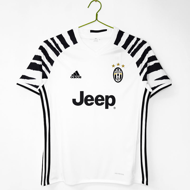 Juventus 2016/17 Segunda Visitante Blanco Retro