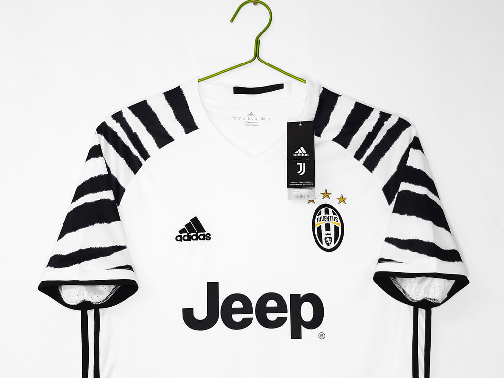 Juventus 2016/17 Segunda Visitante Blanco Retro