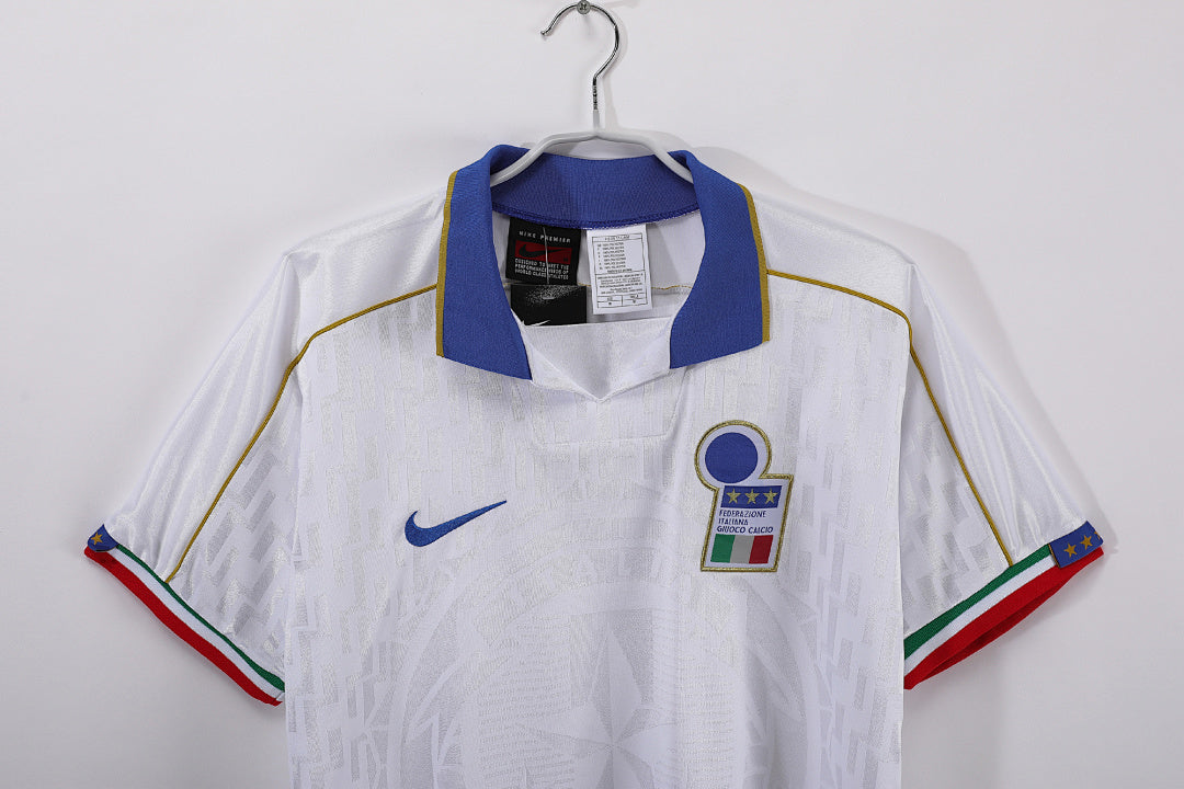 Italia 1995 Visitante Blanco