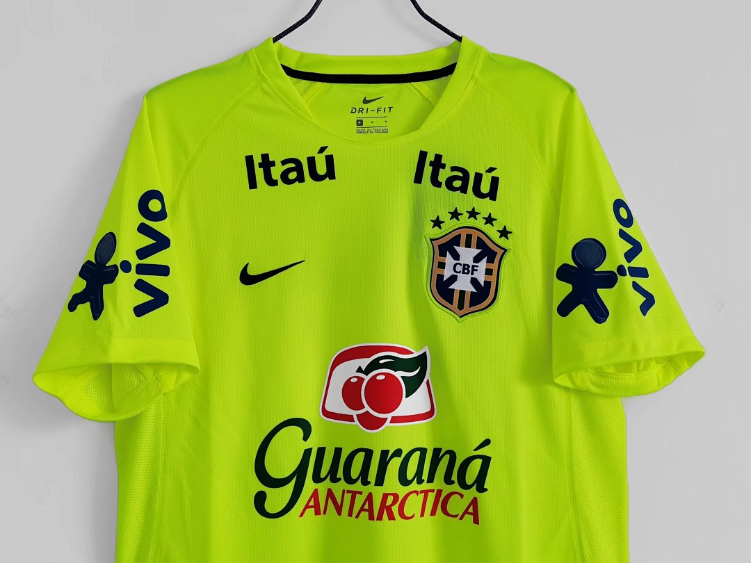 Brasil 2020 Verde Flúor Entrenamiento