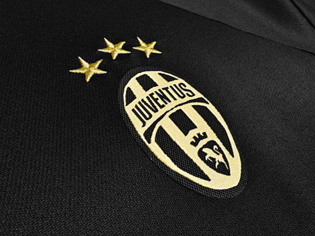 Juventus 2015/16 Segunda Visitante Negro