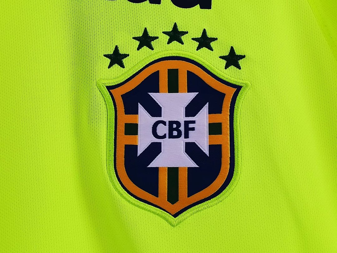 Brasil 2020 Verde Flúor Entrenamiento
