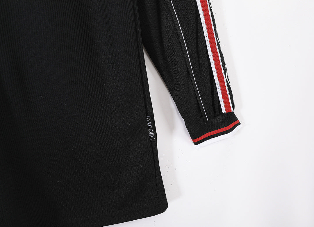 Manchester United 1998/99 Manga Larga Negro