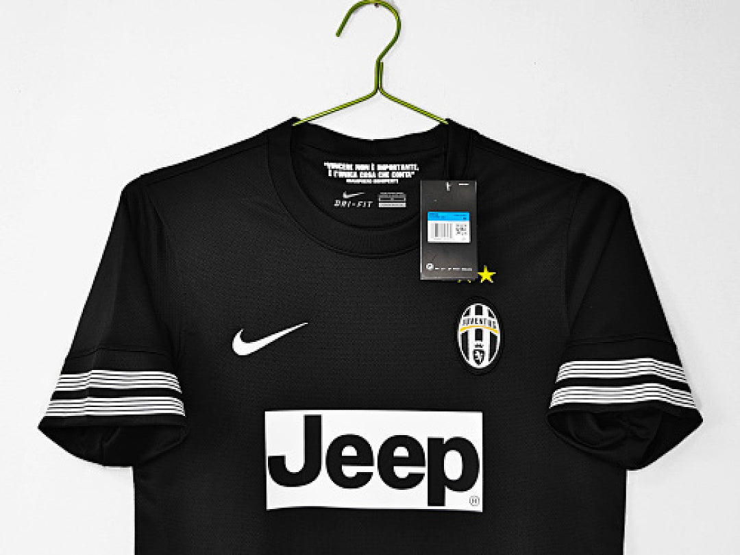 Juventus 2012/13 Visitante Negro