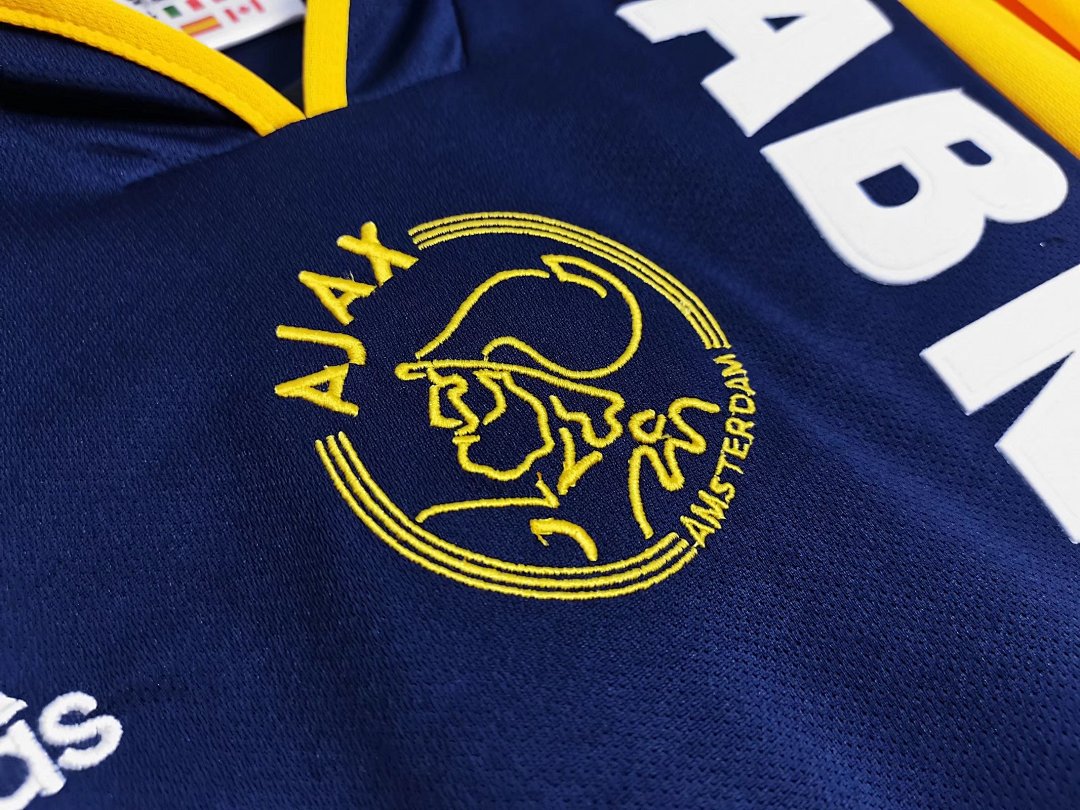 Ajax 2000/01 Visitante