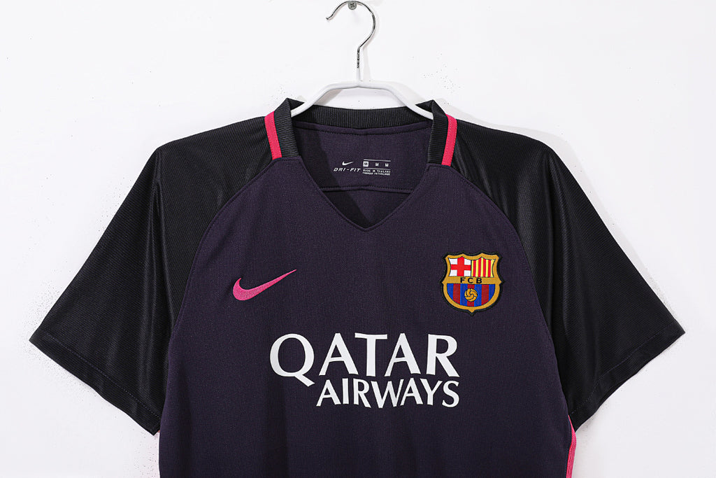 Barcelona 2016/17 Visitante Morado