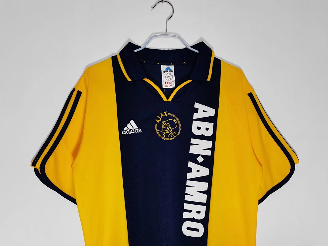 Ajax 2000/01 Visitante