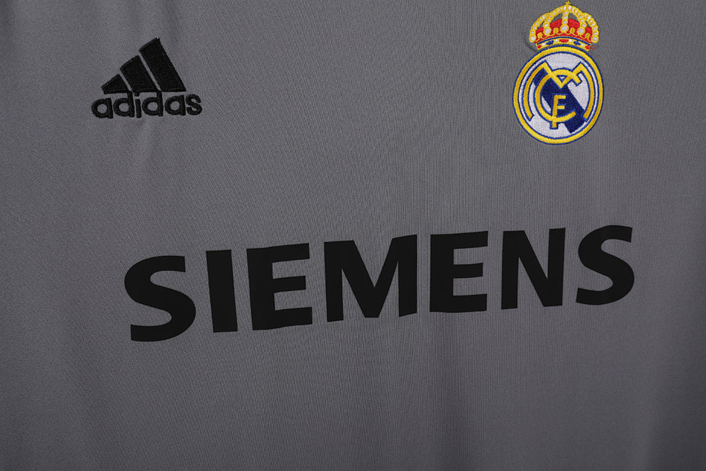 Real Madrid 2005/06 Segunda Visitante Gris