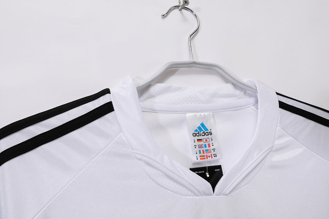 Real Madrid 2004/05 Local Retro