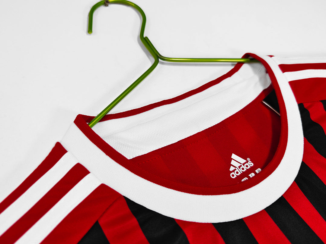 AC Milan 2011/12 Local