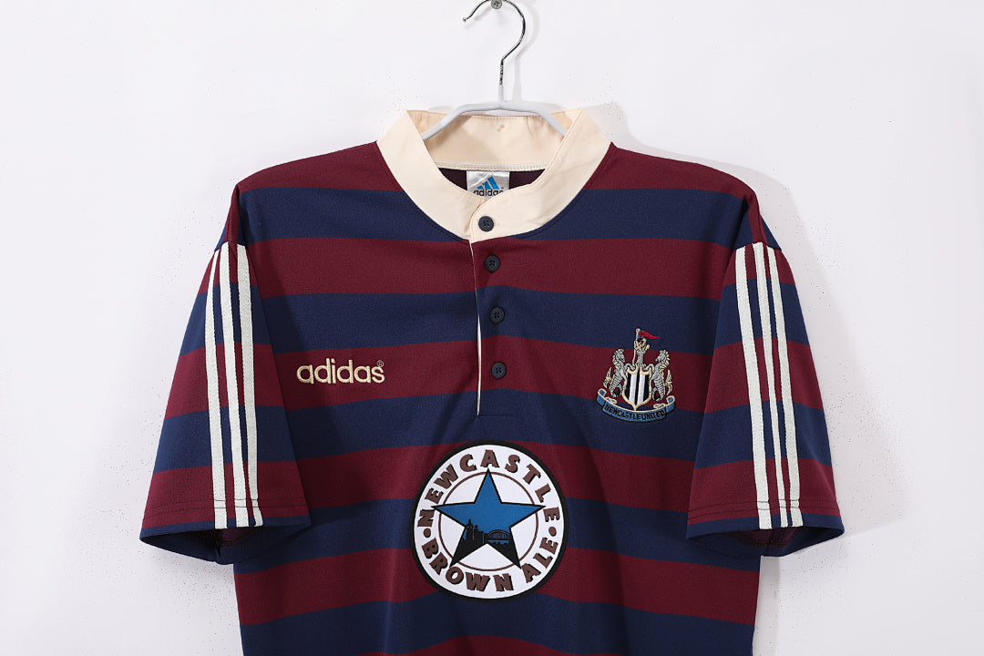 Newcastle United 1995/97 Visitante