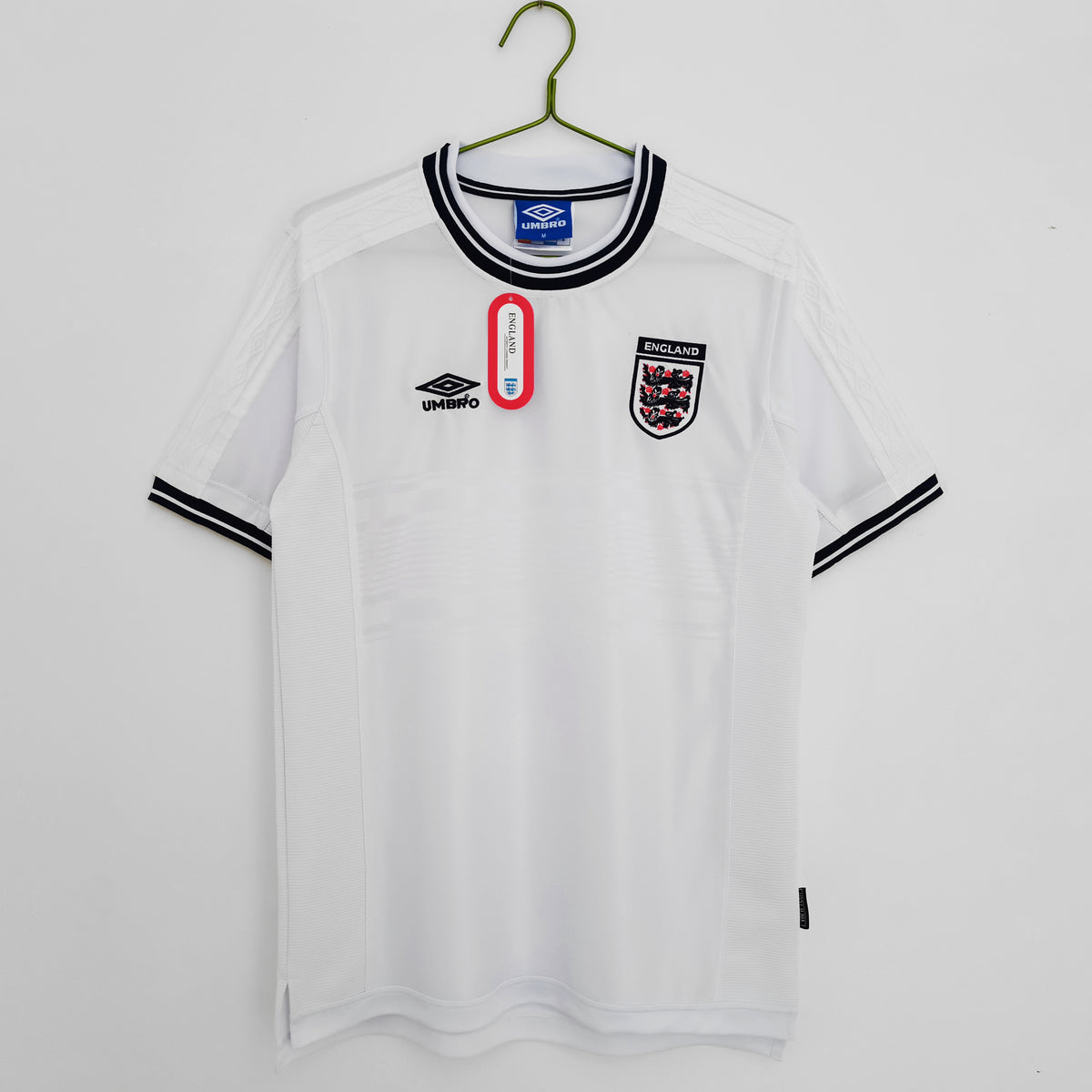 Inglaterra 1999/01 Local Retro