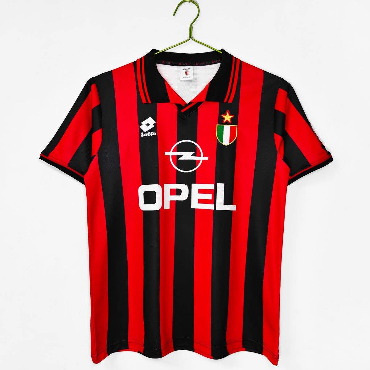 AC Milan 1996/97 Local Versión Escudo